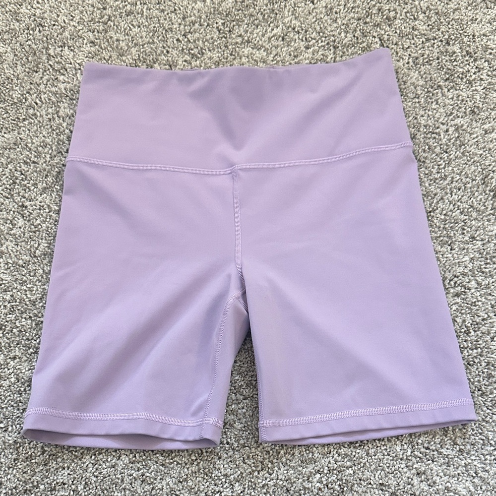 Athleta Elation 7 Lavender Bike Shorts M